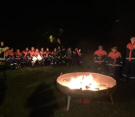 An der Feuerschale war es gemütlich