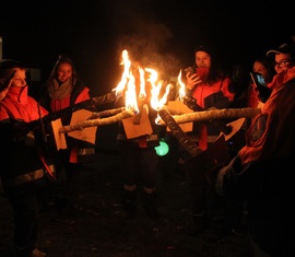 Die Fackeln brennen gut