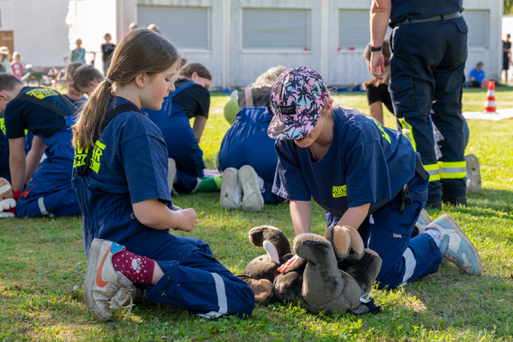 Leben zu retten ist nicht schwer. Schön die Jüngsten wissen, dass Erste Hilfe Leben rettet.