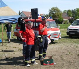 Versteigerung der Fundsachen durch den Vorstand der Kreis&shy;jugend&shy;feuerwehr