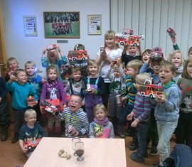 Gruppenfoto zur Weihnachtsfeier