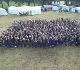 Alle Teilnehmer auf einem Bild, ist schon imposant so über 430 Teilnehmer zusammen auf einem Platz