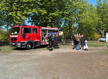 Auf dem Festplatz durften natürlich Feuerwehrfahrzeuge nicht fehlen.