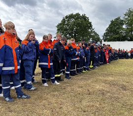 Die Jugendfeuerwehren zum Abschlussappell