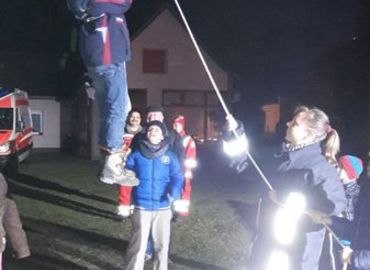 Der selbstgebundene Rettungsknoten wurde ausprobiert.