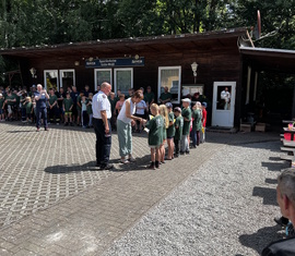 Sonntag Abschluss und Auszeichnungen mit den Kinder- und Jugendflammen durch Lars Mudra und Manuela Mahnke (Amtsdirektorin)