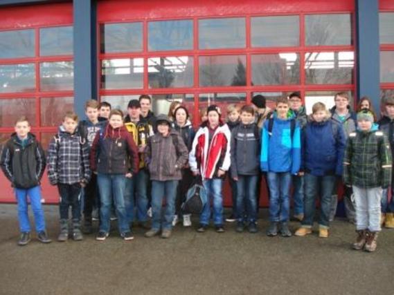 Start in Forst (Lausitz) - (Gruppenbild vor dem Gerätehaus Fors-Süd)