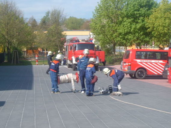 Einsatzübung nach Feuerwehrdienstvorschrift.