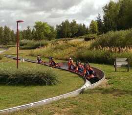 Jährliche Pflegeaktion am Ehrenhain Neuendorf.