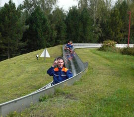 Fahrt auf der Sommerrodelbahn im Erlebnispark Teichland