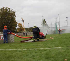 Löschangriff nass bei den Pokaldisziplinen