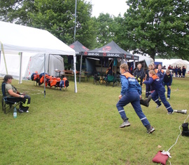 TicTacToe mikt Feuerwehrgeräten