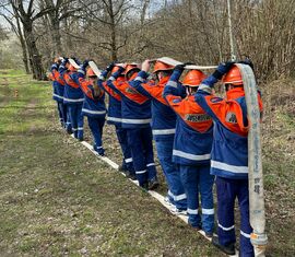 Beim Laufen in einem Schlauch ist Teamarbeit gefragt