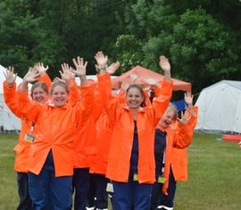 Mit der richtige Kleidung konnten die Jugendgruppen alle Stationen der Lagerolympiade absolvieren