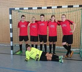 Der 1. FC Haudaneben mit Lukas, Willi, William, Leon, Chris und Lea