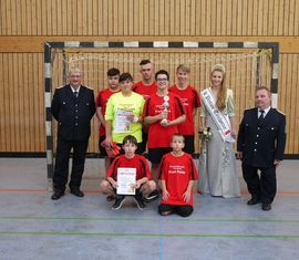 Platz 2 - Die Mannschaft aus Drebkau mit Wolfhard Kätzmer (links), Jenifer Fiebow, Thomas Schulze (rechts)