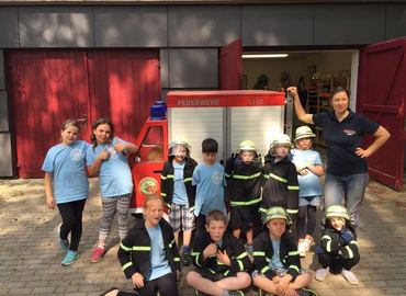 Die Trebendorfer Kidsfeuerwehr im KiEZ Frauensee.