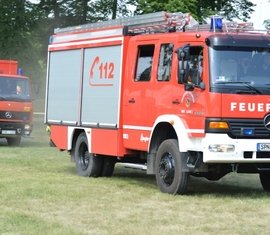 Vorführung eine Gefahrgutübung durch die Freiwillige Feuerwehr Forst (Lausitz), die Einsatzkräfte rücken an