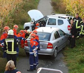 Einsatz Sonntag morgen Verkehrsunfall mit verletzten Personen