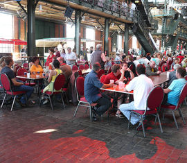 in der Fischauktionshalle auf dem Hamburger Fischmarkt