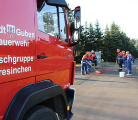 Einsatz : VKU – eine Ölspur musste abgebunden werden