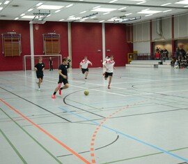 Spielbetrieb in der Mehrzweckhalle des Landkreises Spree-Neiße am Gymnasium Forst (Lausitz)