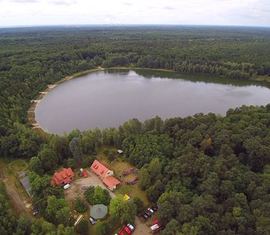 Die Waldschule am Kleinsee gelegen mitten im Wald