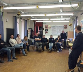 Ebenfalls zur Eröffnung anwesend war amt. Kreis&shy;jugend&shy;feuerwehrwart Stefan Kothe